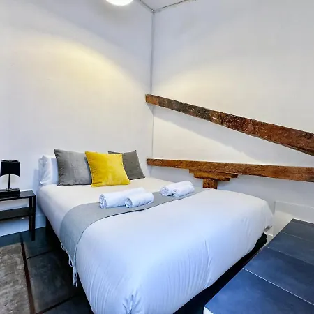 Charming Tirso De Molina IV Apartment Madrid Exterior photo